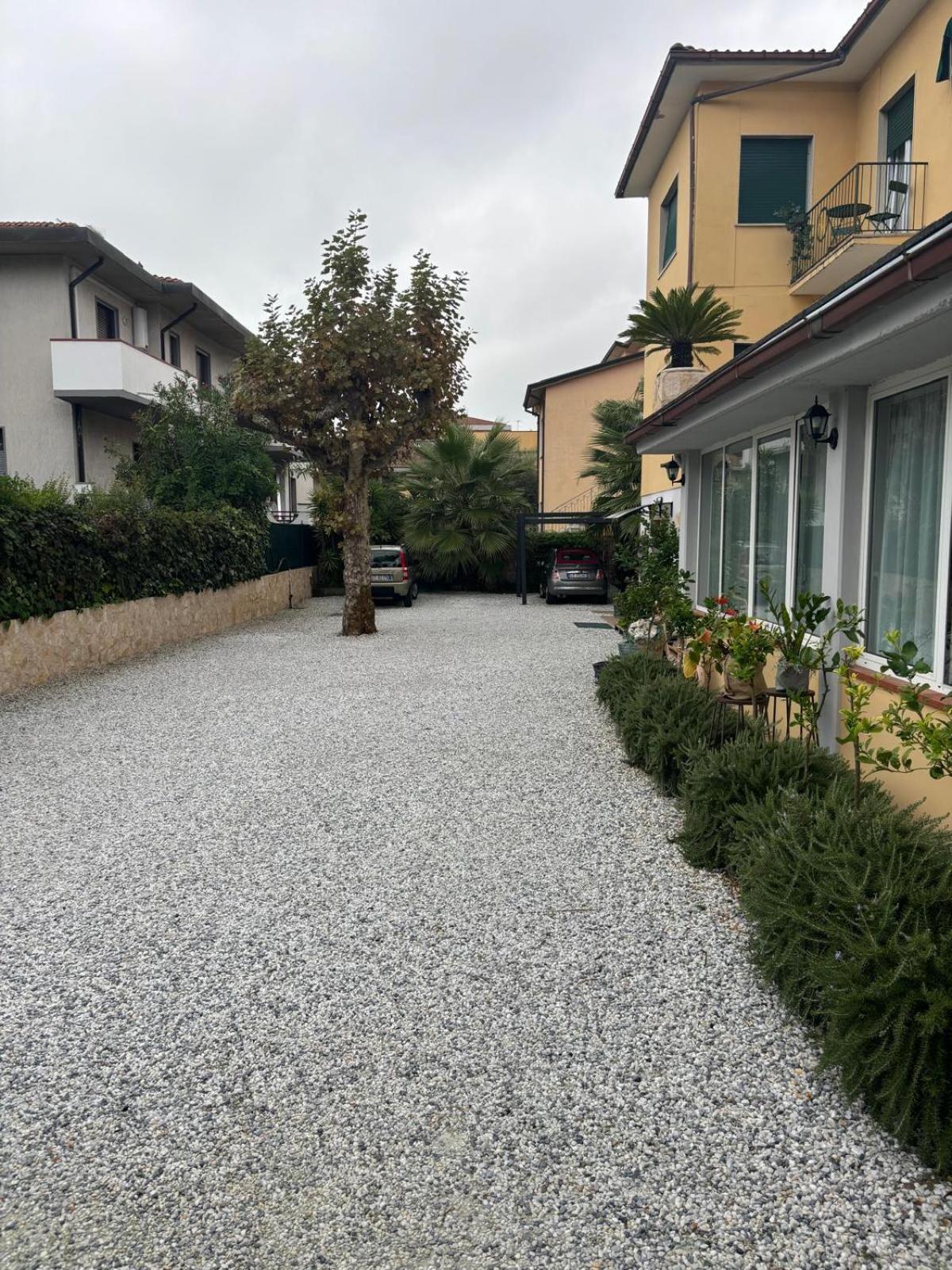 Casa Versilia Hotel Marina di Massa Exterior photo